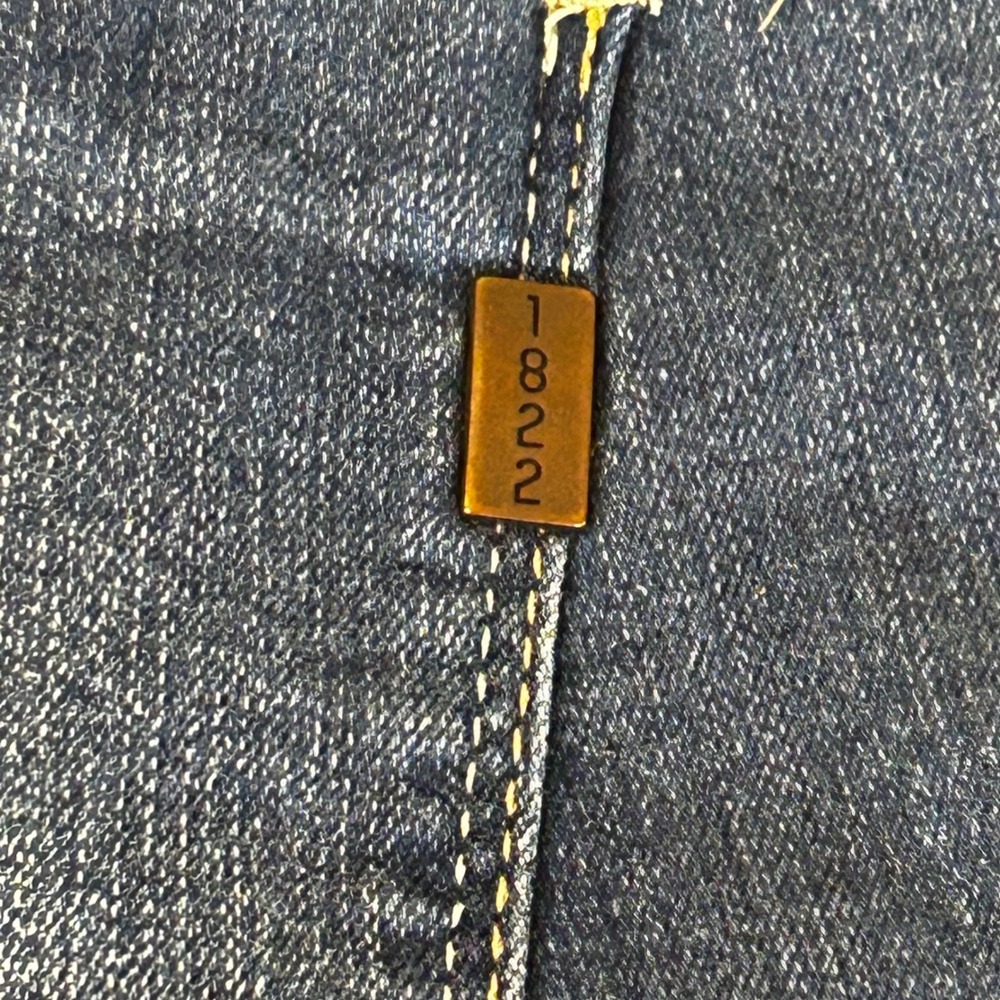 1822 Denim Women's Blue Jean Bermuda Shorts Size 4 Distressed - Picture 8 of 11